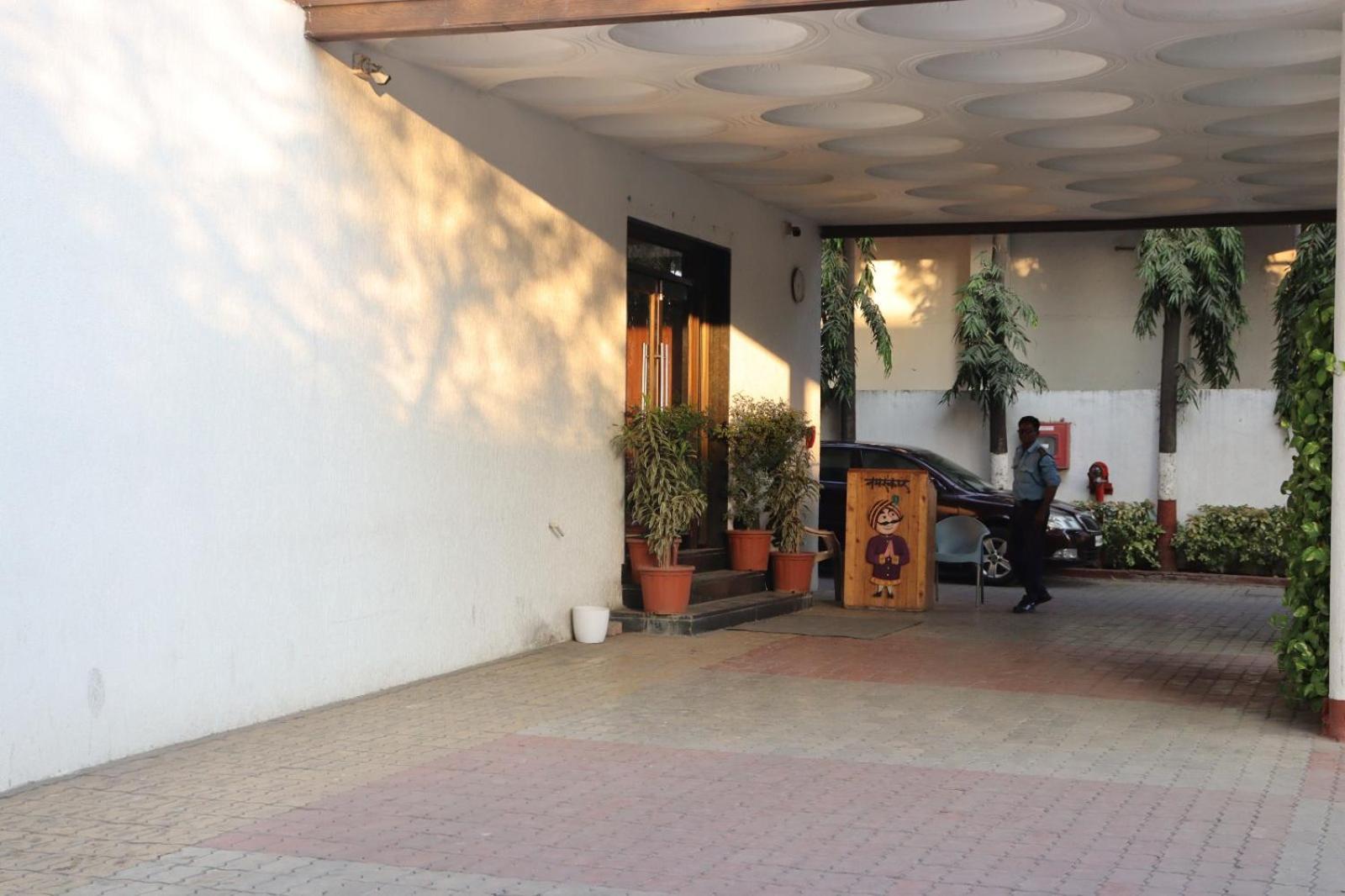 Hotel Raviraj, Chhatrapati Sambhaji Nagar Aurangabad  Buitenkant foto